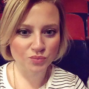 Meet your Posher, Robyn